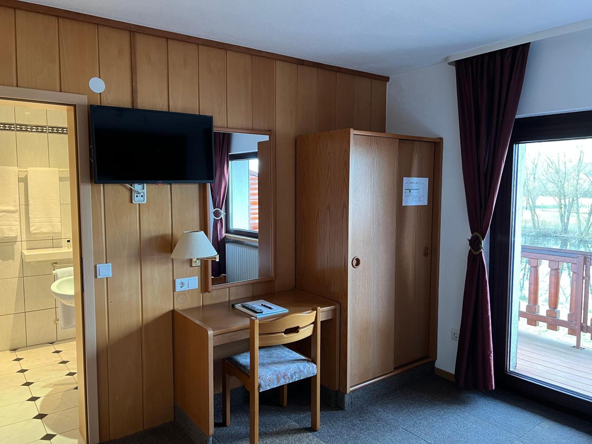 Hotel Wettlaufer Гомберг Екстер'єр фото